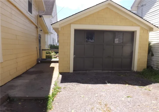 3rd image of 118 Main St, Mt Morris, NY 14510 | MLS# R1696932