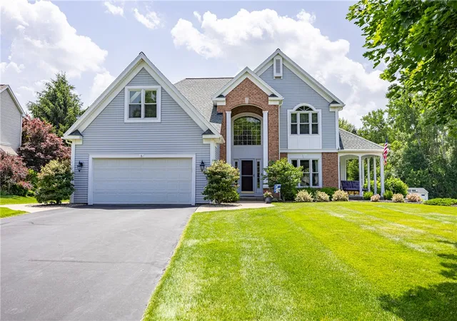 1st image of 5 Teal Dr, Fairport, NY 14450 | MLS# R1696206