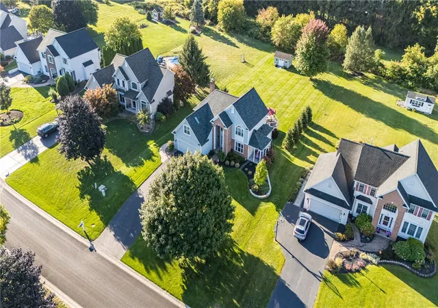 4th image of 5 Teal Dr, Fairport, NY 14450 | MLS# R1696206