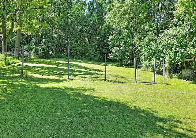 Photo 3 of Single family home for sale at 4 Arnold St, Union Springs, NY 13160 | MLS# R1696927 | Listing updated on 2026-07-28