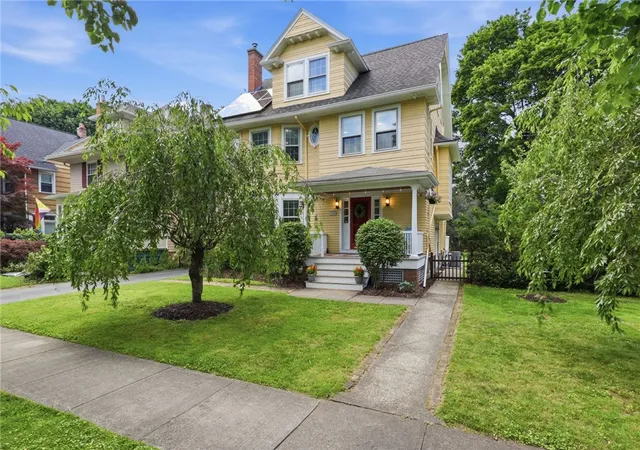 1st image of 333 Berkeley St, Rochester, NY 14607 | MLS# R1695623