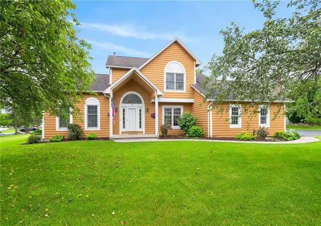 1st image of 7 Cassandra Cir, Chili, NY 14428 | MLS# R1691203
