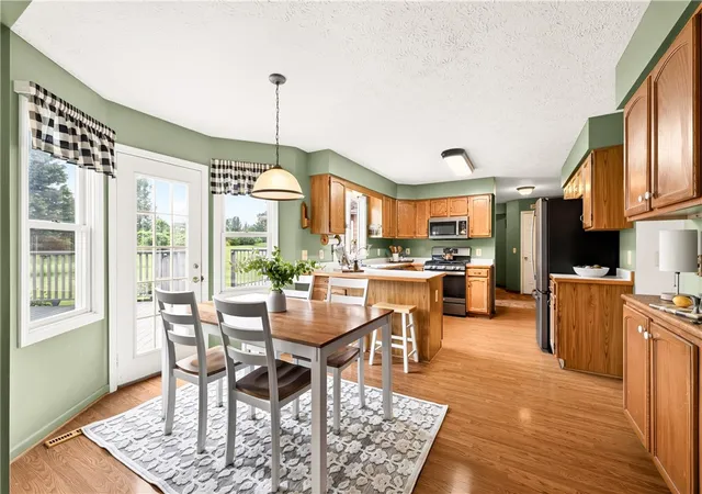 2nd image of 7 Cassandra Cir, Chili, NY 14428 | MLS# R1691203