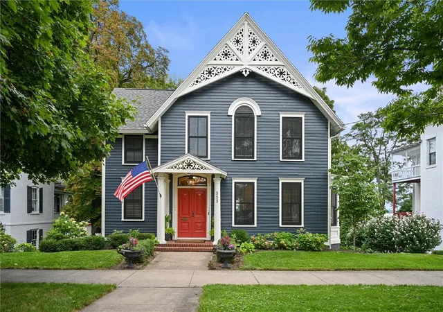 Homes for sale in Geneva City, NY | 555 S Main St, Geneva City, NY 14456 | MLS# R1695190