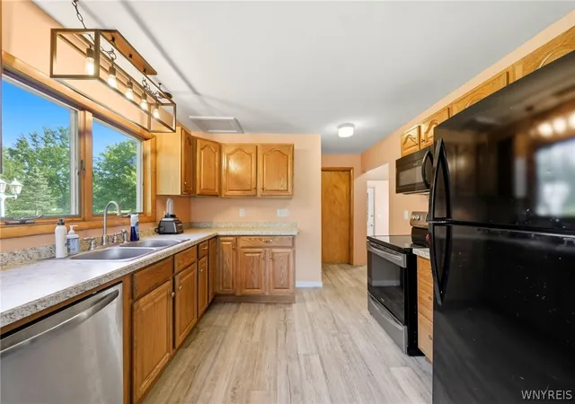 3rd image of 5941 Seneca St, Elma, NY 14059 | MLS# B1697003