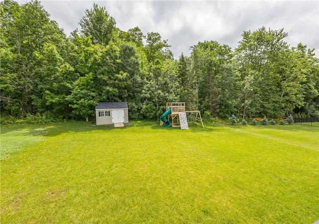31st image of 275 Turtle Run, Macedon, NY 14502 | MLS# R1696677