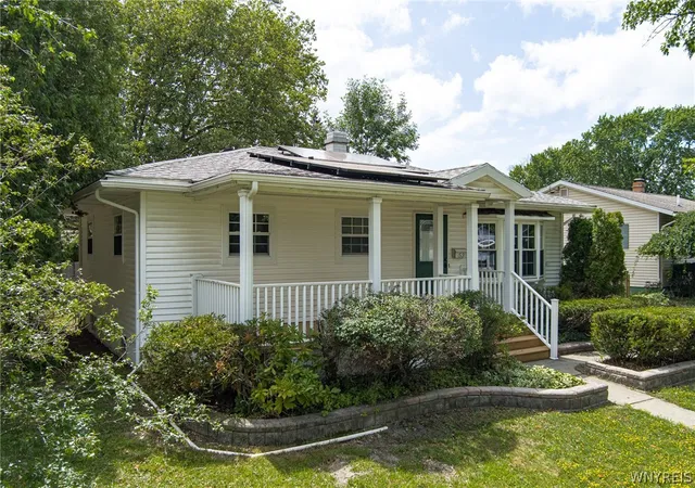 3rd image of 53 Follette Ln, Tonawanda, NY 14150 | MLS# B1696938