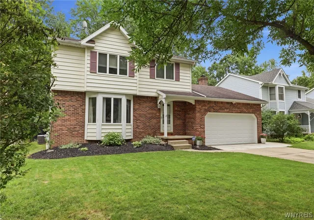 Homes for sale in East Amherst, NY | 192 Greengage Cir, East Amherst, NY 14051 | MLS# B1696530