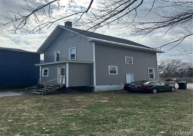 4th image of 228 Third Ave, Herkimer, NY 13350 | MLS# S1697079