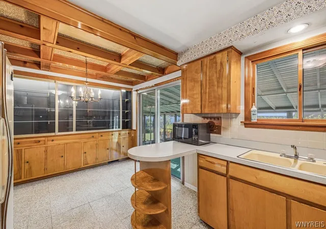 Photo 3 of Sale Pending at 27 Dennis Ln, Buffalo, NY 14227 | MLS# B1696370 | Listing updated on 2026-07-15
