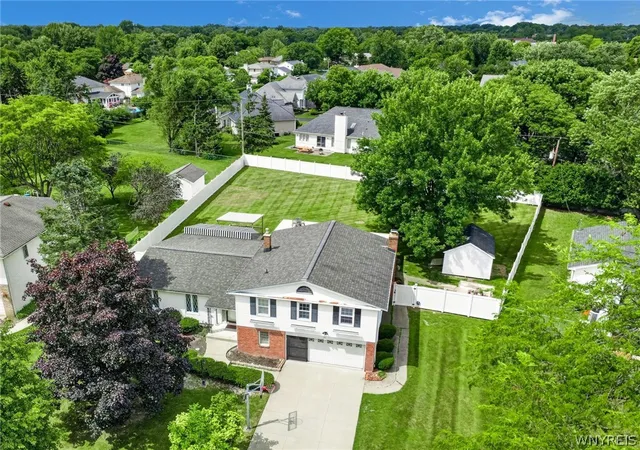 Homes for sale in Amherst, NY | 194 Exeter Rd, Amherst, NY 14221 | MLS# B1696728