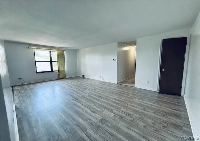 5th image of 136 Denrose Dr #8, Buffalo, NY 14228 | MLS# B1697074