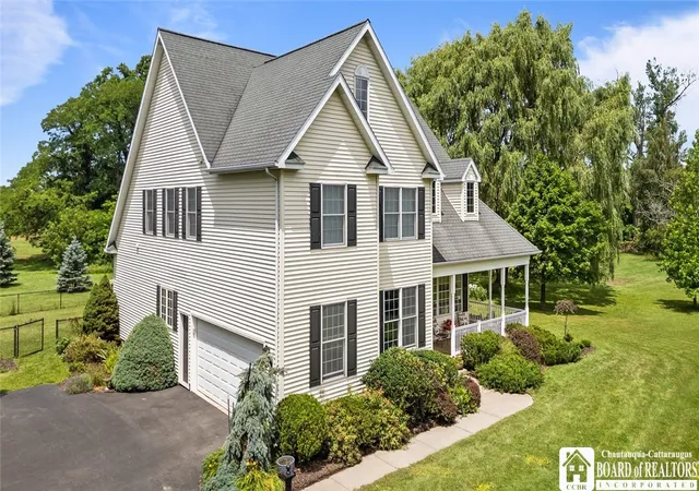 5th image of 201 Chautauqua St, Fredonia, NY 14063 | MLS# R1696759