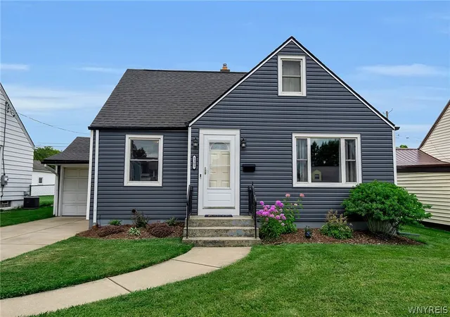 Homes for sale in Cheektowaga, NY | 1305 Cleveland Dr, Cheektowaga, NY 14225 | MLS# B1696893