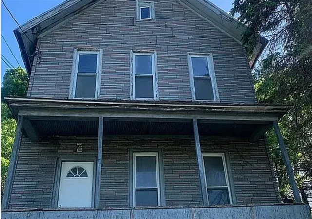 1st image of 3 Race Course St, Amsterdam, NY 12010 | MLS# R1696438