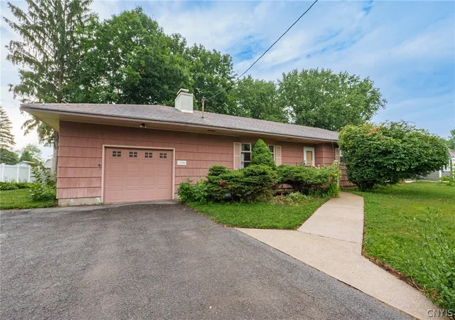 Photo 2 of Sale Pending at 1705 N George St, Rome, NY 13440 | MLS# S1692740 | Listing updated on 2026-07-14