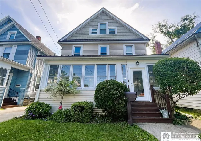 Photo 2 of Single family home for sale at 725 Deer St, Dunkirk, NY 14048 | MLS# R1694864 | Listing updated on 2026-07-25