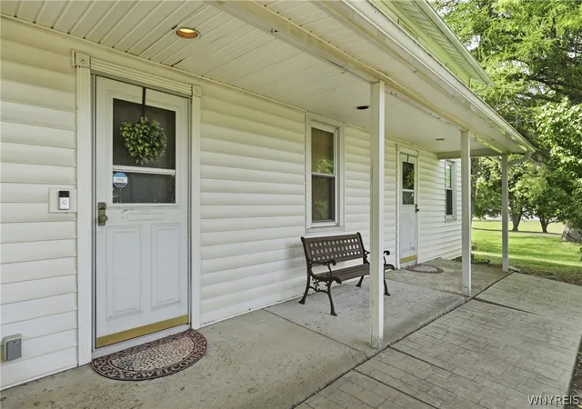 Homes for sale in Clarence, NY | 5224 Old Goodrich Rd, Clarence, NY 14031 | MLS# B1696758
