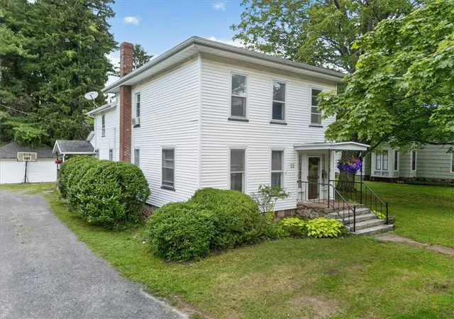 Photo 2 of Sale Pending at 18 Smith St, Sodus, NY 14551 | MLS# R1695988 | Listing updated on 2026-08-02