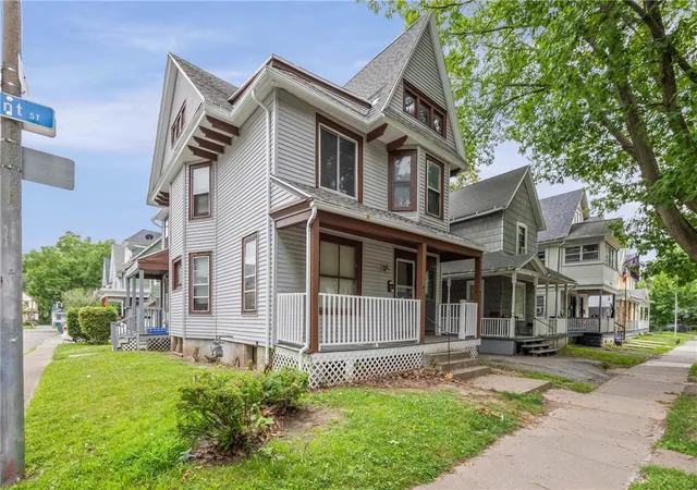 Listing Photo 5 - Condo for sale in building located at 405-407 Flint St, Rochester, NY 14611