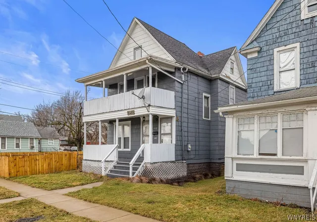 2nd image of 1510 Willow Ave, Niagara Falls, NY 14305 | MLS# B1696755
