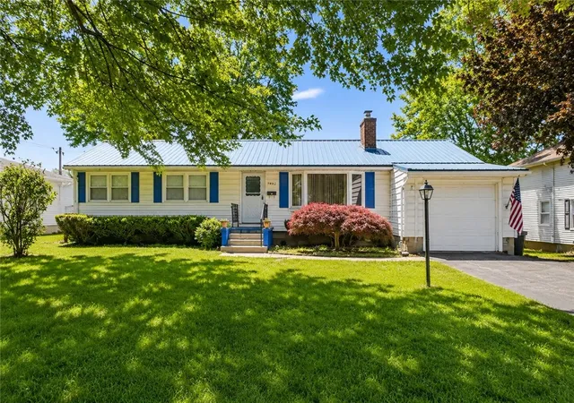 Photo 1 of Sale Pending at 1002 Gwinn St, Medina, NY 14103 | MLS# R1695775 | Listing updated on 2026-07-17