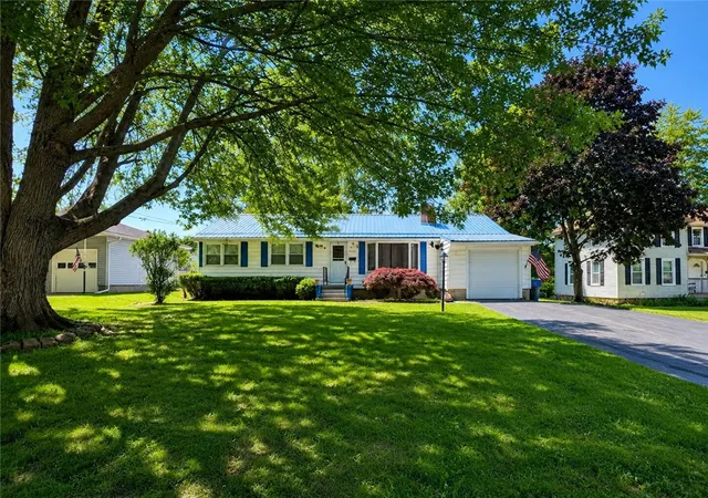 Photo 30 of Sale Pending at 1002 Gwinn St, Medina, NY 14103 | MLS# R1695775 | Listing updated on 2026-07-17
