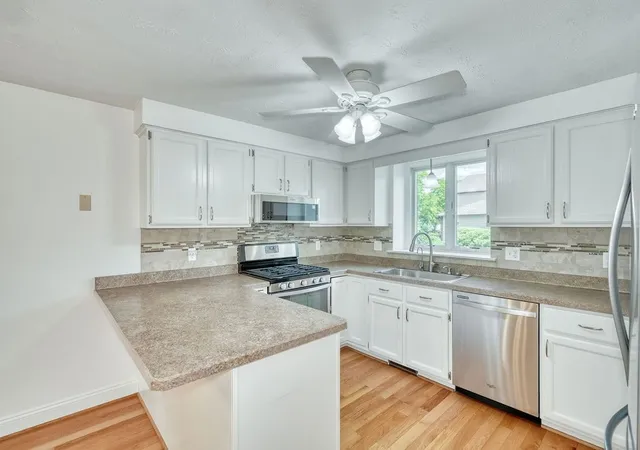 3rd image of 166 Wycliff Dr Dr, Webster, NY 14580 | MLS# R1693798