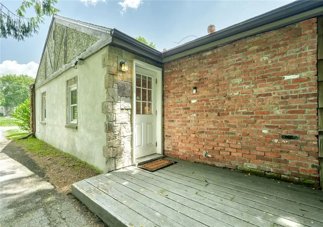 Homes for sale in Brighton, NY | 165 Penhurst Rd, Brighton, NY 14610 | MLS# R1696075