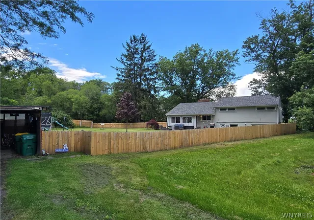 24th image of 4429 Lake Ave, Lockport, NY 14094 | MLS# B1697185