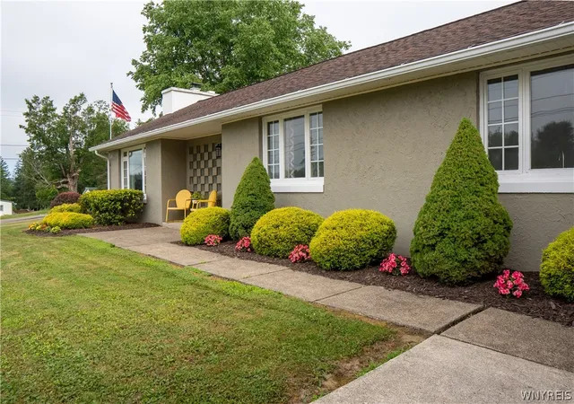 Photo 2 of Single family home for sale at 58 Chestnut St, Franklinville, NY 14737 | MLS# B1697112 | Listing updated on 2026-07-12