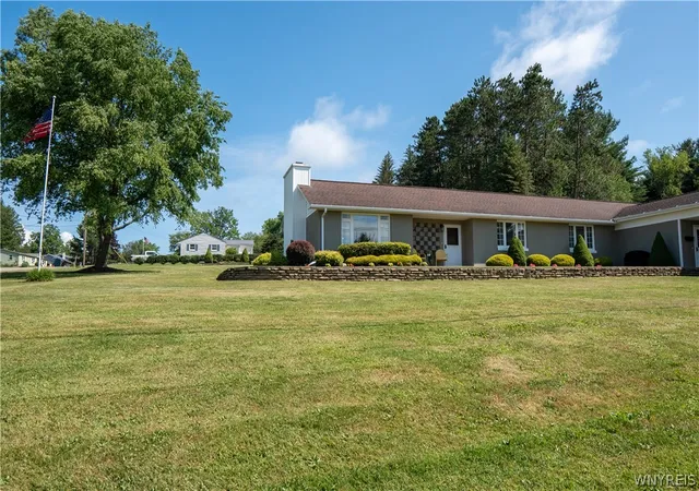 Photo 5 of Single family home for sale at 58 Chestnut St, Franklinville, NY 14737 | MLS# B1697112 | Listing updated on 2026-07-12