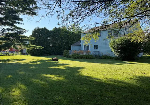 26th image of 11 Wildherd Dr, Henrietta, NY 14467 | MLS# R1695967