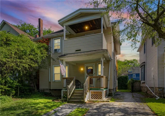 3rd image of 827 Garson Ave, Rochester, NY 14609 | MLS# R1697100
