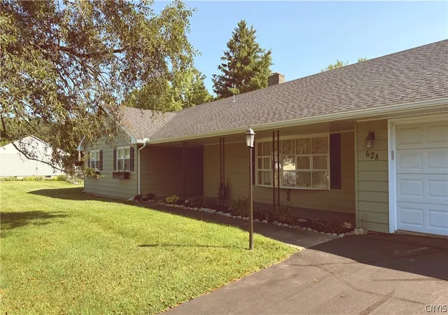 3rd image of 628 Ronald St, Herkimer, NY 13350 | MLS# S1696861