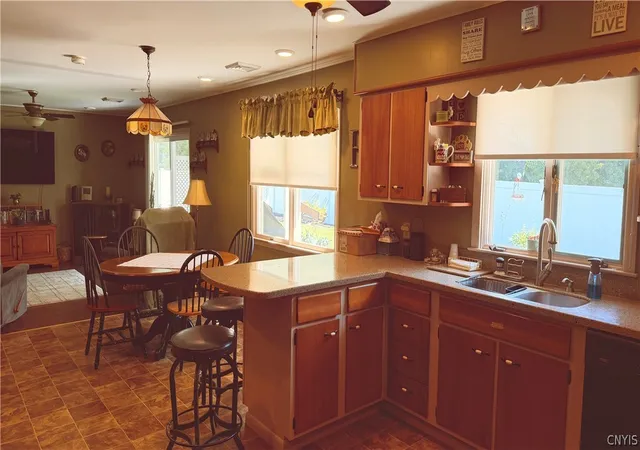 4th image of 628 Ronald St, Herkimer, NY 13350 | MLS# S1696861