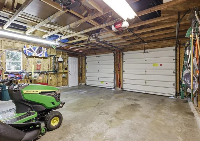 48th image of 545 Macedon Center Rd, Fairport, NY 14450 | MLS# R1694623