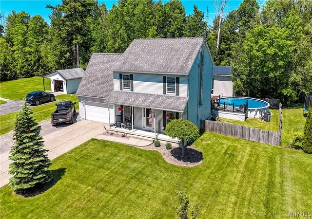 Homes for sale in Hamburg, NY | 6138 Versailles Rd, Hamburg, NY 14085 | MLS# B1697175