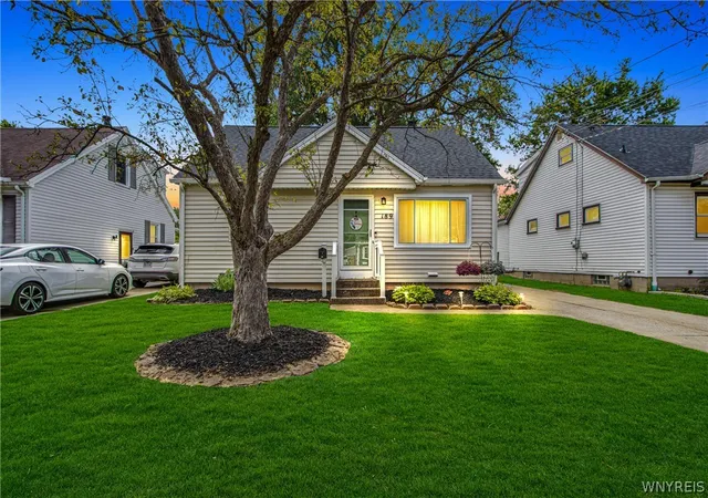 Photo 4 of Sale Pending at 189 Delray Ave, Buffalo, NY 14224 | MLS# B1696955 | Listing updated on 2026-07-19
