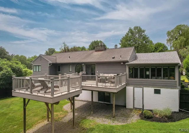 Photo 3 of Sale Pending at 109 Bradford Pkwy, Syracuse, NY 13224 | MLS# S1695175 | Listing updated on 2026-07-14