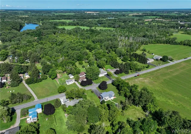 Photo 4 of Single family home for sale at 7424 S Pearl Rd, Oakfield, NY 14125 | MLS# B1696636 | Listing updated on 2026-07-22