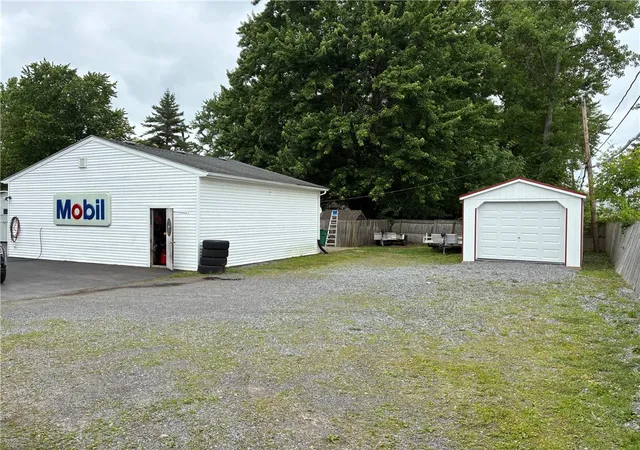 Homes for sale in Brighton, NY | 88 Southern Dr, Brighton, NY 14623 | MLS# R1697253