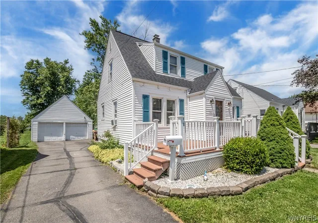 3rd image of 782 Beach Rd Rd, Buffalo, NY 14225 | MLS# B1697230