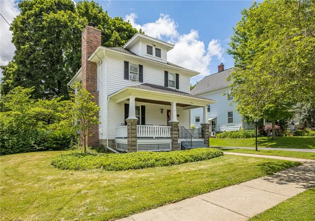 2nd image of 11 Maple St, Pittsford, NY 14534 | MLS# R1694143