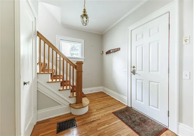 5th image of 11 Maple St, Pittsford, NY 14534 | MLS# R1694143