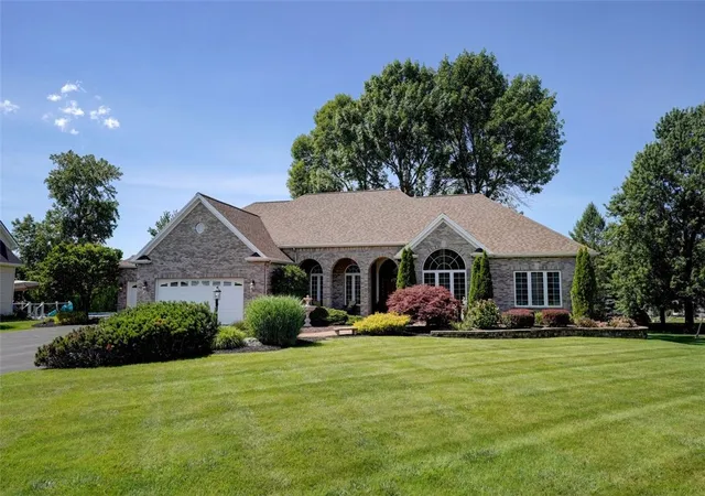 Photo 1 of Sale Pending at 59 Jewelberry Dr, Webster, NY 14580 | MLS# R1697156 | Listing updated on 2026-07-17