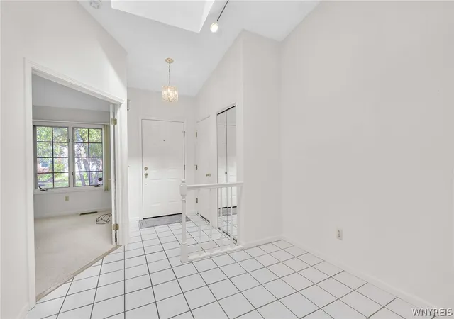 4th image of 1683 Maple Rd #B, Buffalo, NY 14221 | MLS# B1697037