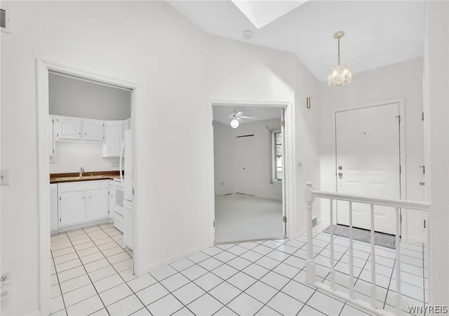 5th image of 1683 Maple Rd #B, Buffalo, NY 14221 | MLS# B1697037