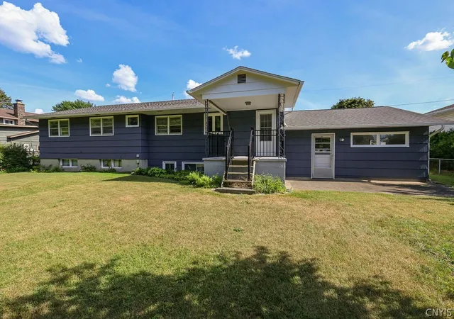 50th image of 118 Colony Park Dr, Salina, NY 13088 | MLS# S1692866