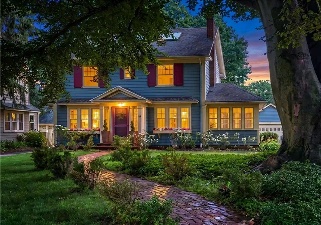 3rd image of 68 Sagamore Dr, Rochester, NY 14617 | MLS# R1695464